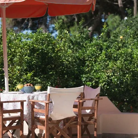 Daphne Argostoli (Kefalonia)